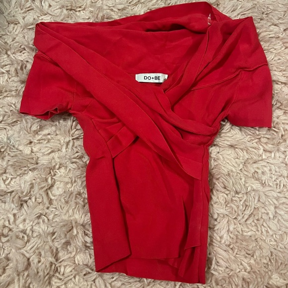Do + be off the shoulder top - Picture 2 of 2